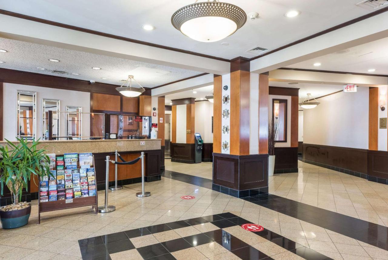 Clarion Hotel & Suites Mount Laurel Exteriér fotografie