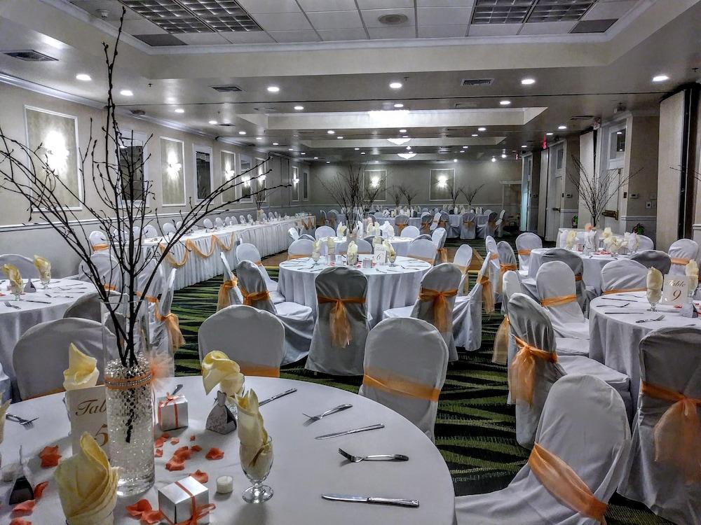 Clarion Hotel & Suites Mount Laurel Exteriér fotografie