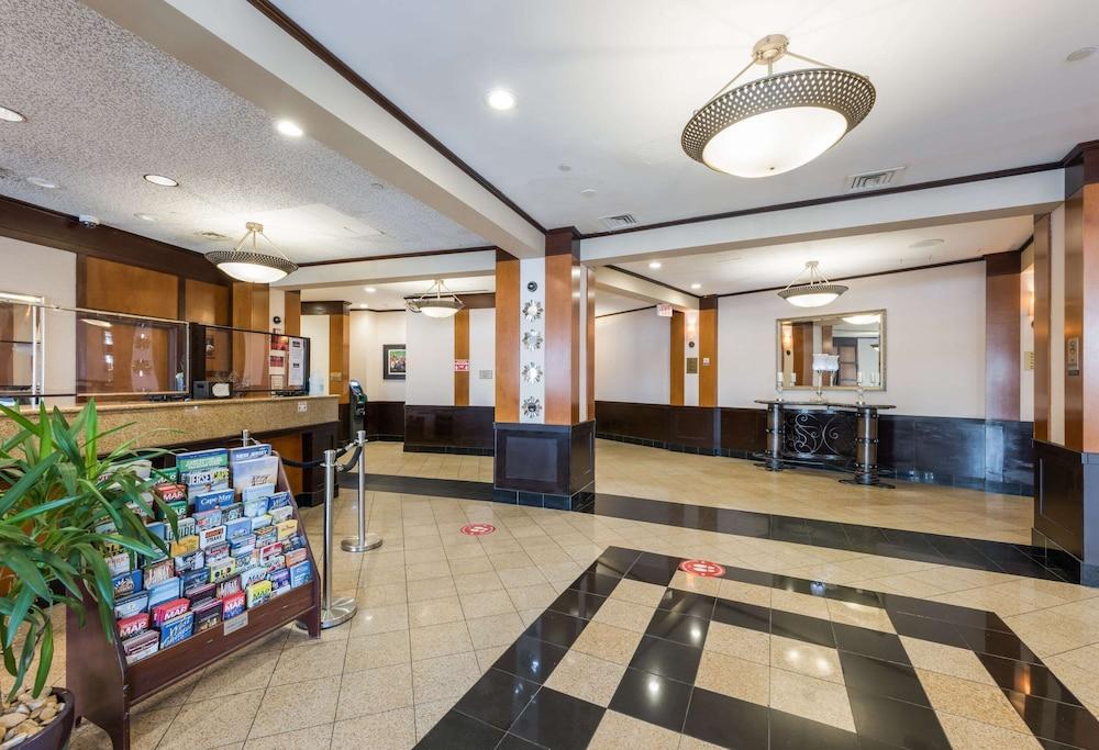 Clarion Hotel & Suites Mount Laurel Exteriér fotografie